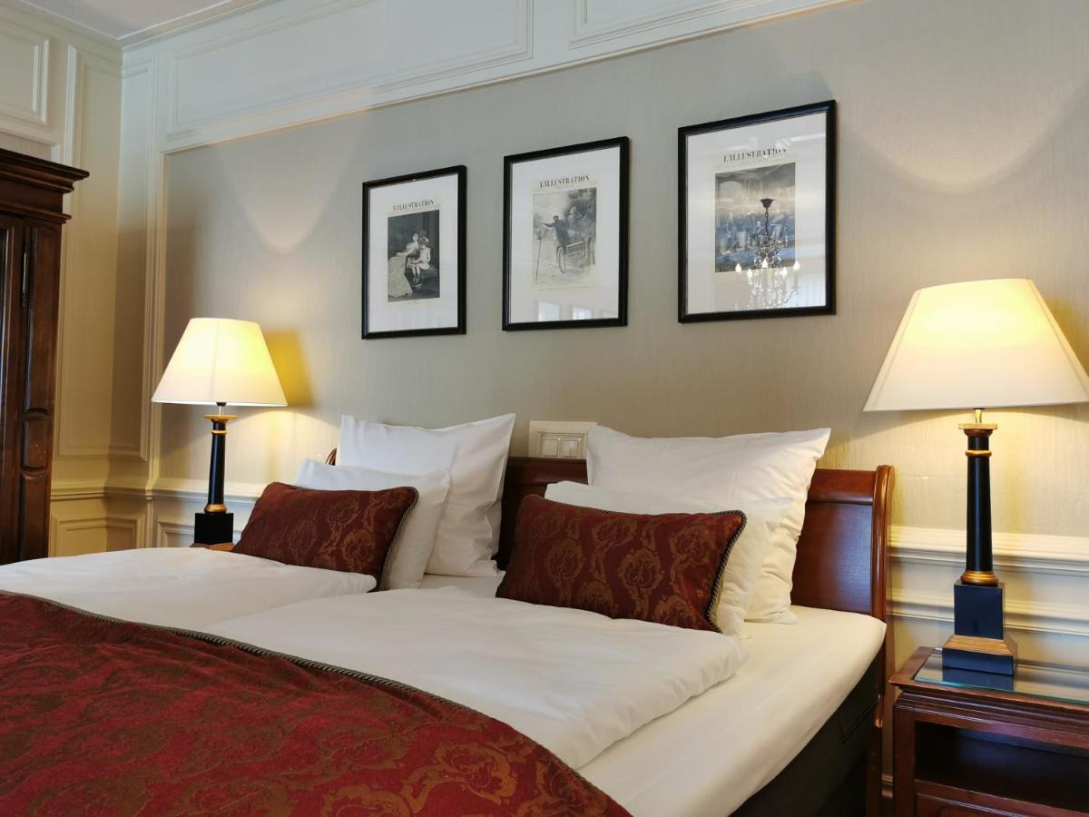Apollofirst Boutique Hotel Amsterdam Exterior photo