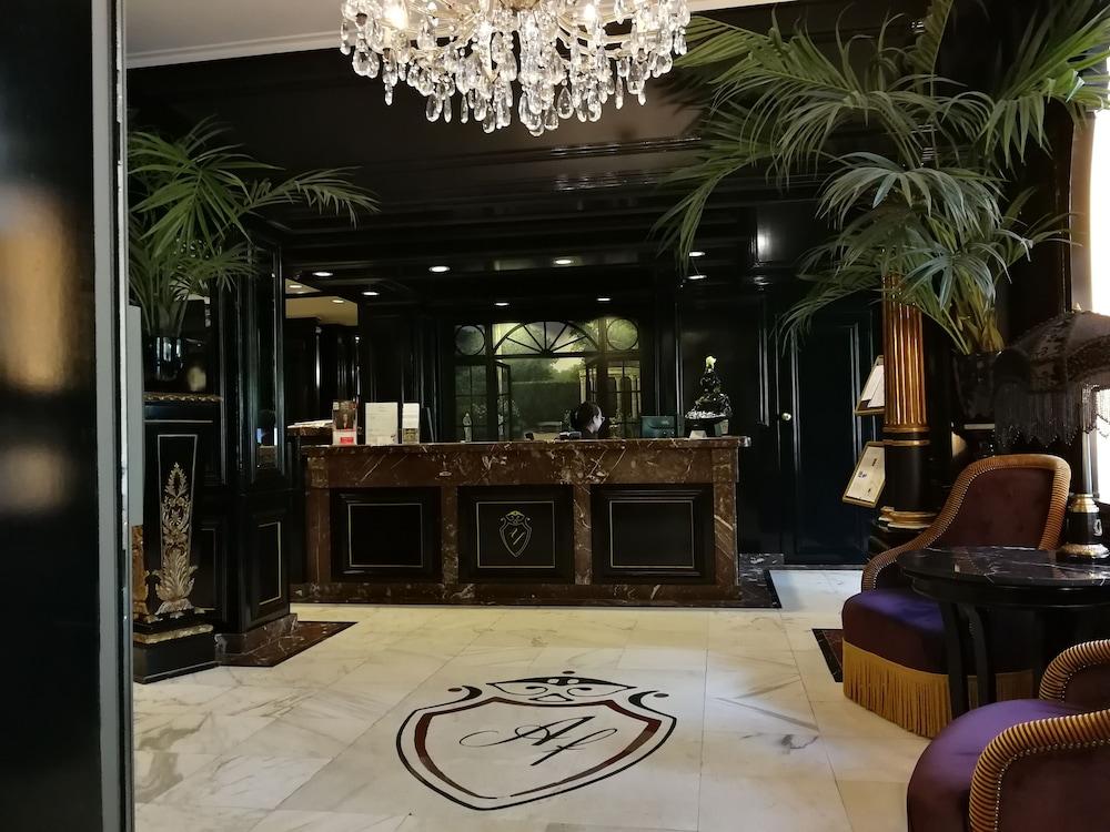 Apollofirst Boutique Hotel Amsterdam Exterior photo